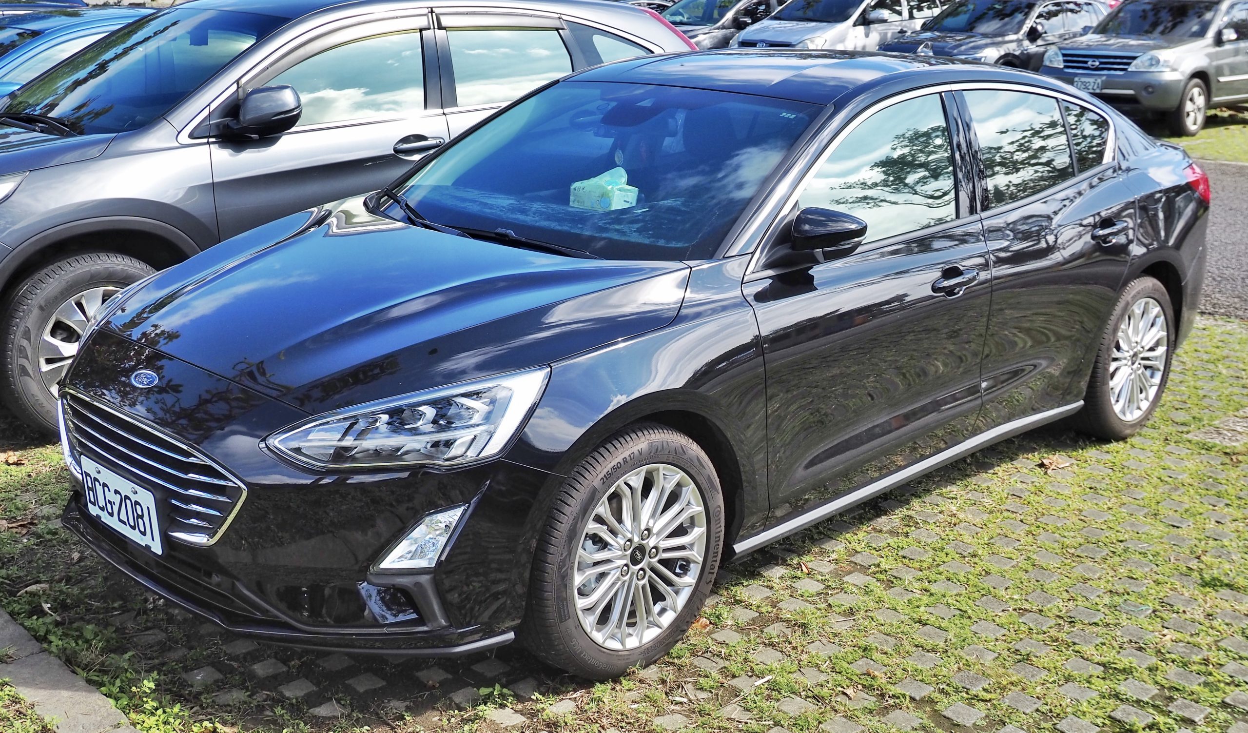2018 ford focus sedan scaled 2018 ford focus sedan scaled