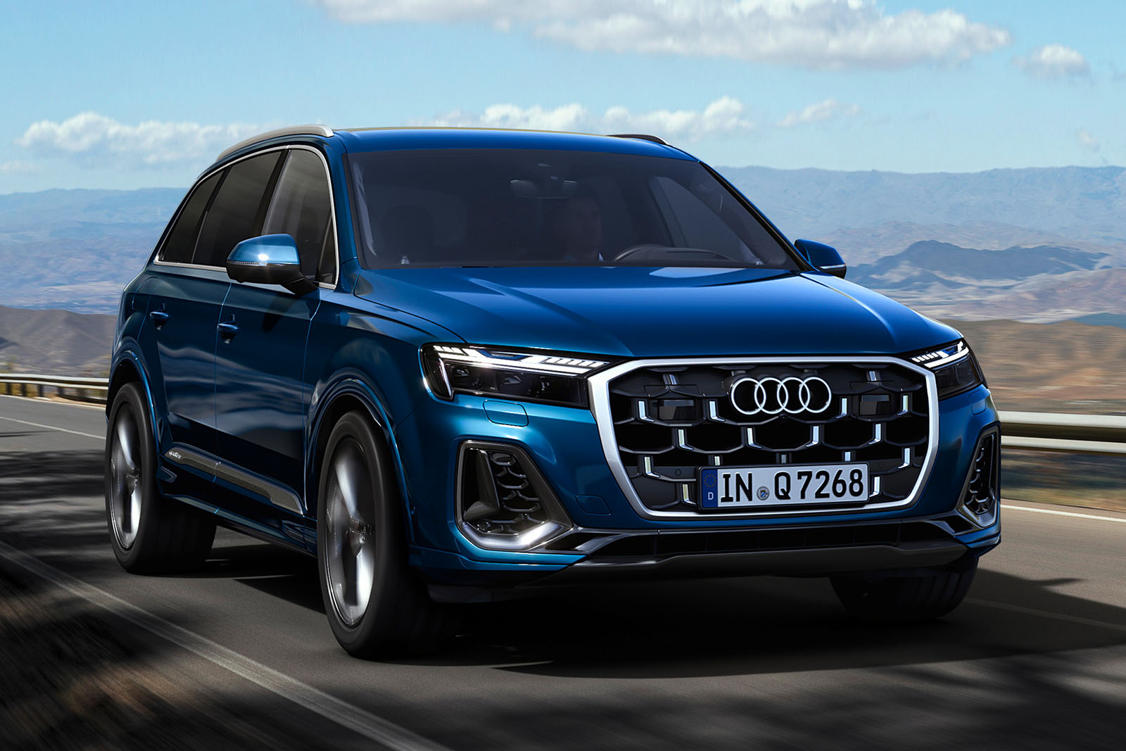 2024 audi q7 front three quarter lead