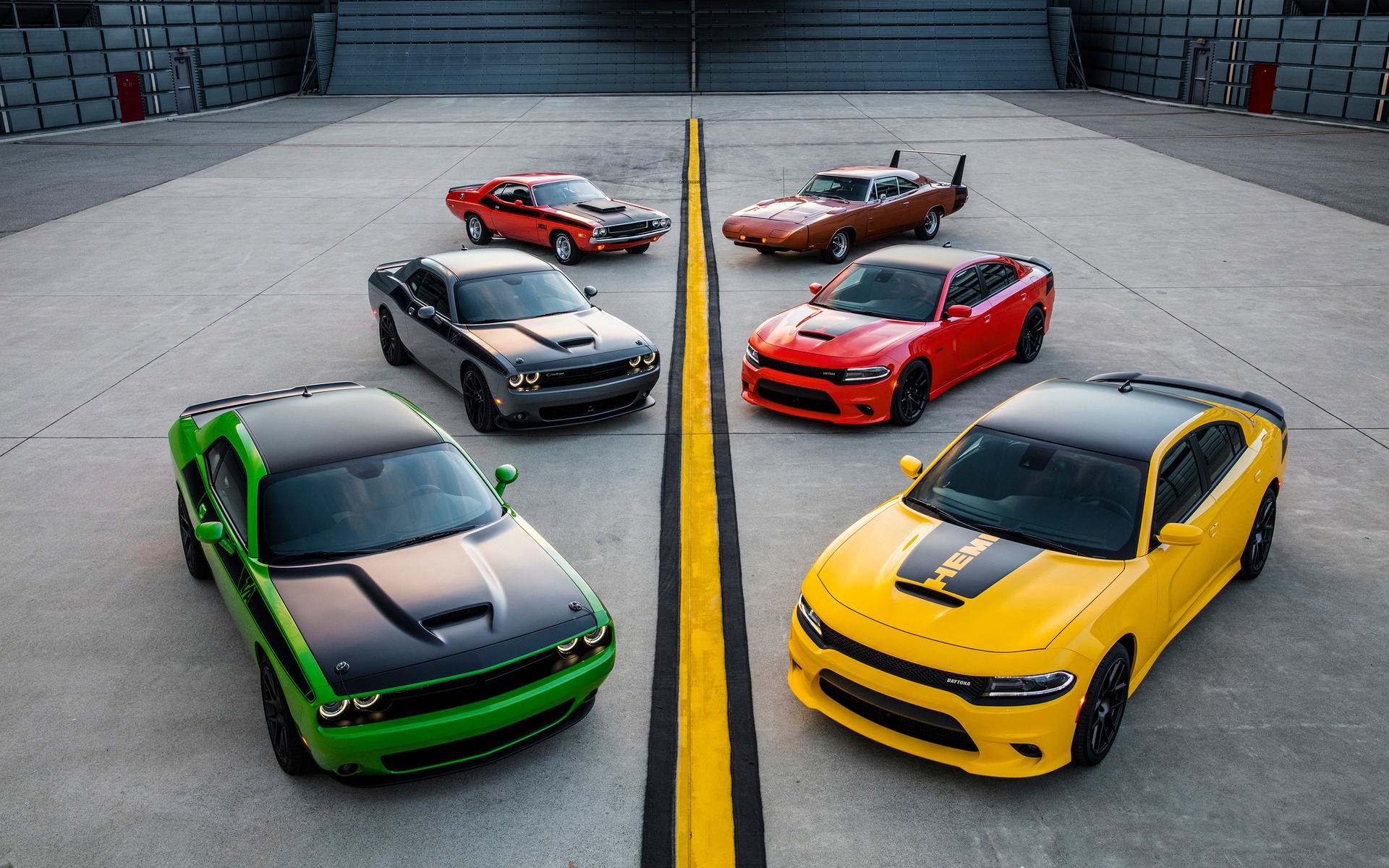 272708 Le duo Dodge Charger Challenger restera inchange jusqu en 2020