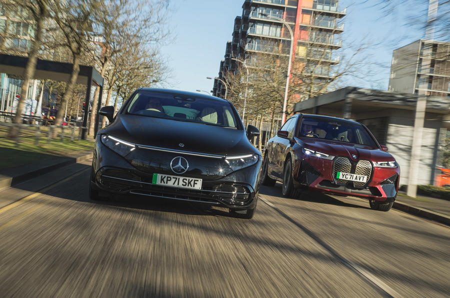99 bmw ix vs mercedes eqs 2022 lead 0 0 1