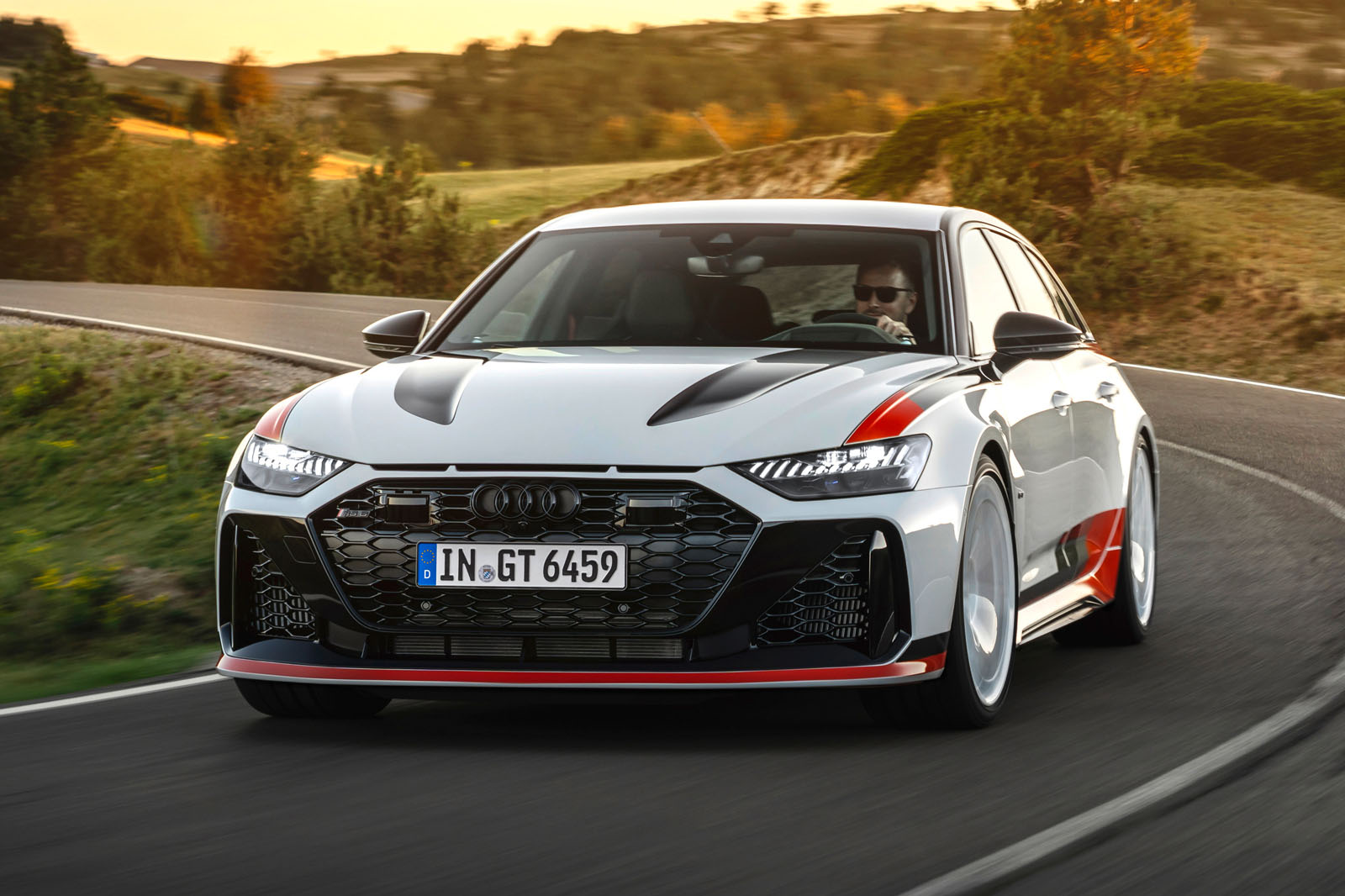 audi rs6 gt front tracking