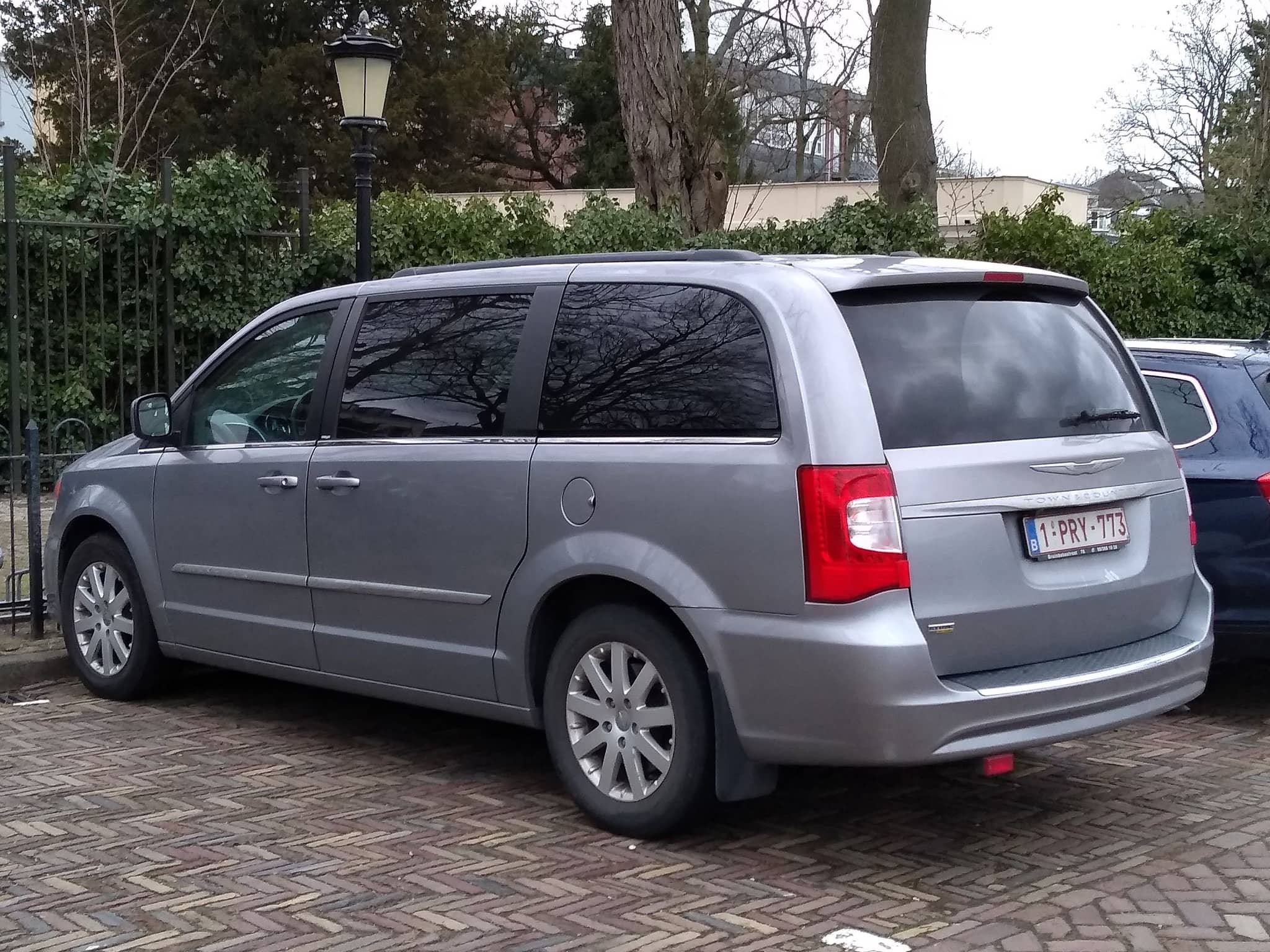 Chrysler Town and Country