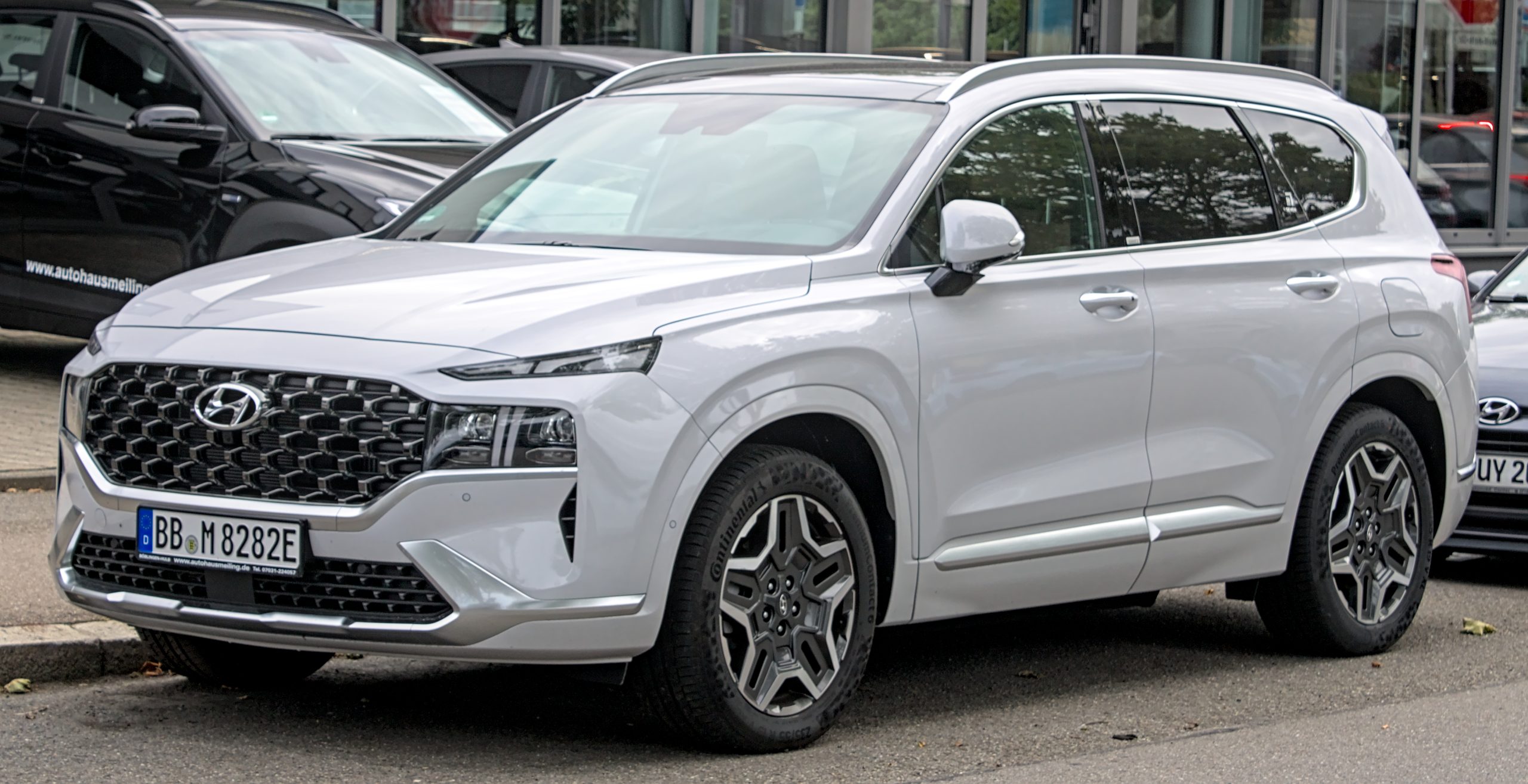 Hyundai Santa Fe TM PHEV FL scaled Hyundai Santa Fe TM PHEV FL scaled