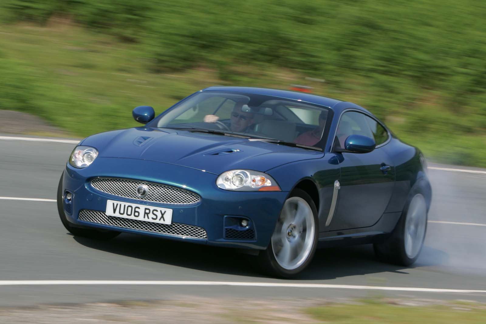jaguar xkr front lead drifting