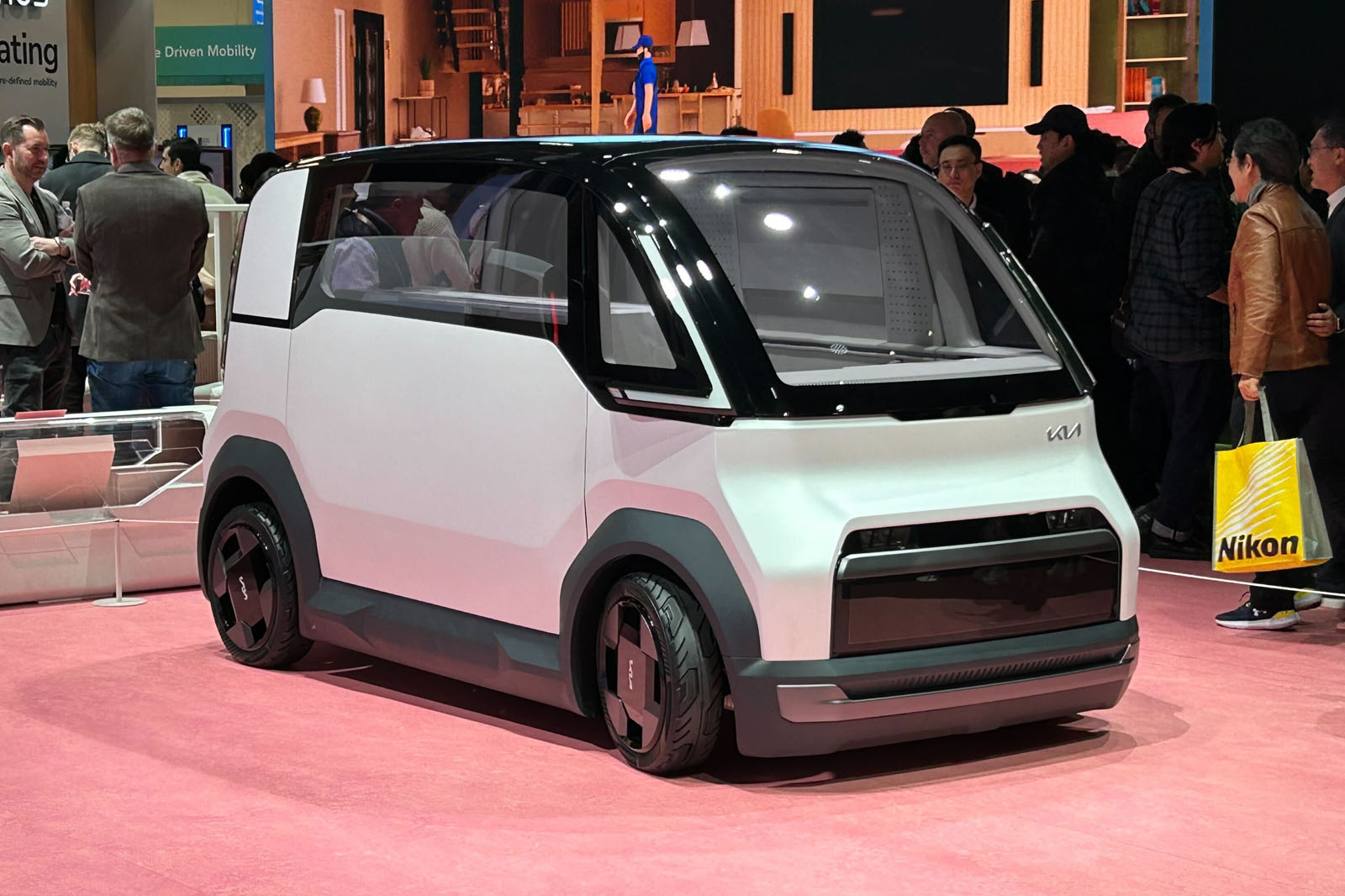 kia pv1 ces front 0
