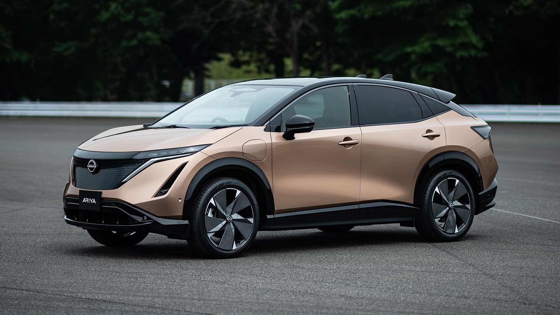 Nissan Ariya front side angle Ariya SUV