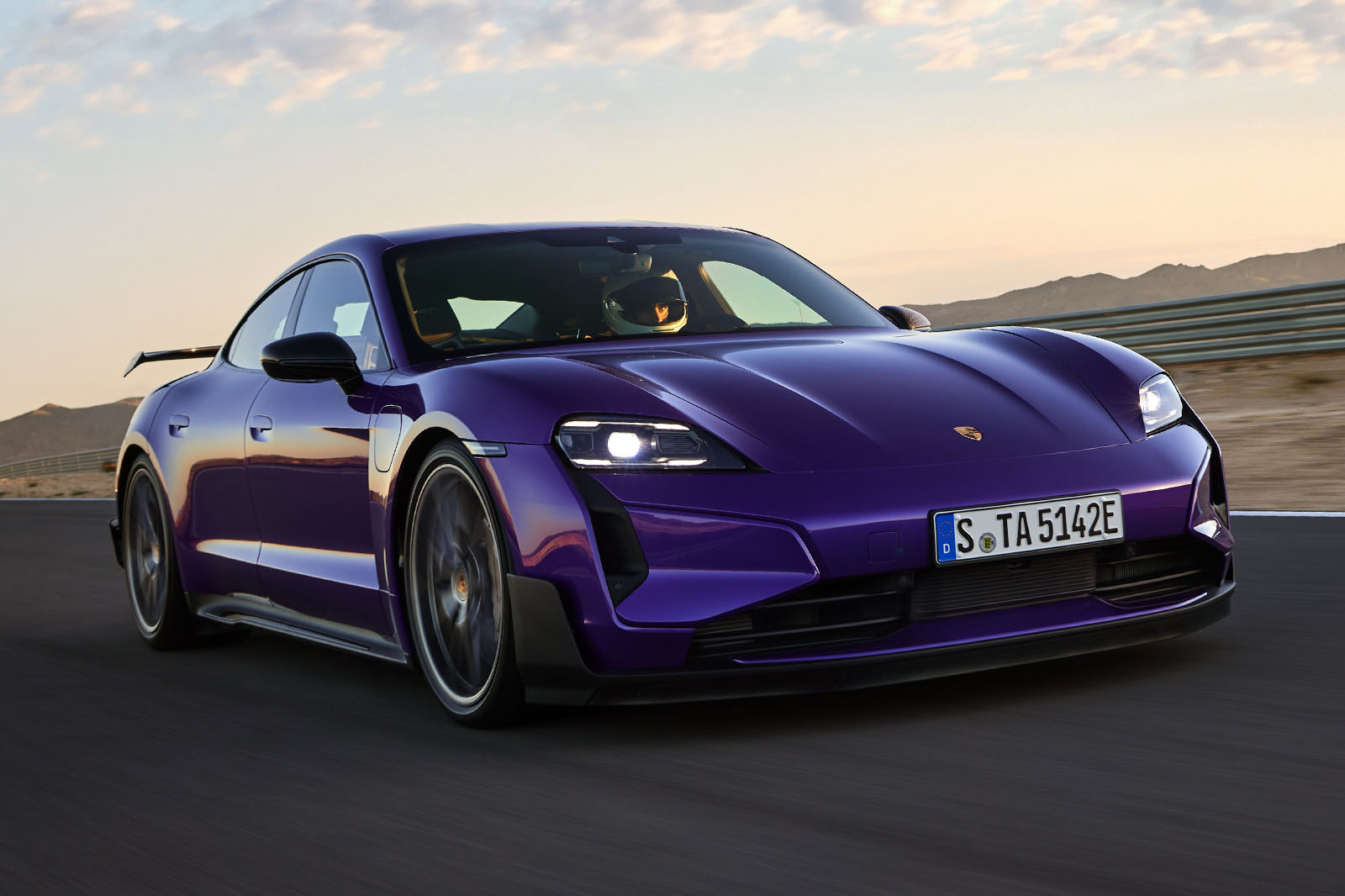 porsche taycan turbo gt 2024 01 tracking front