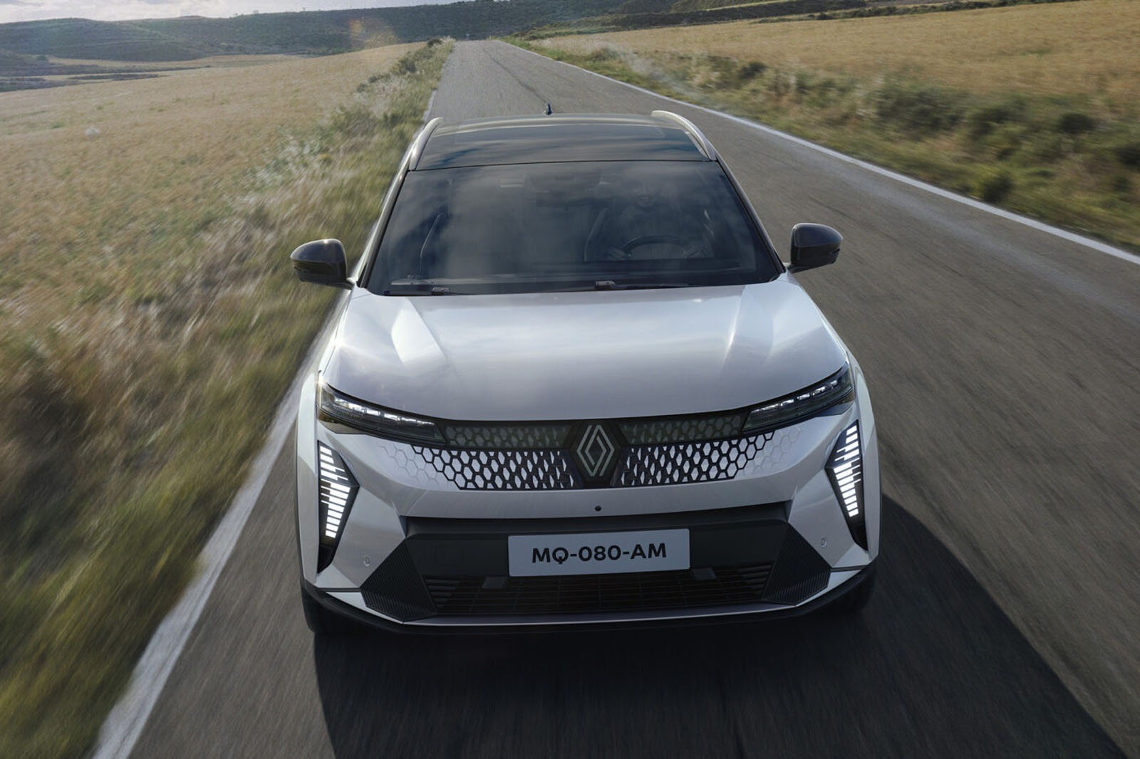 renault scenic e tech front tracking