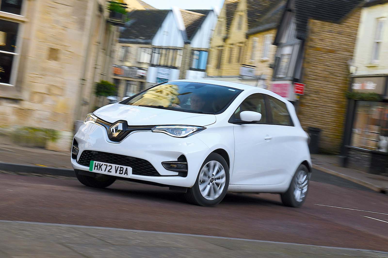 renault zoe front three quarter lead