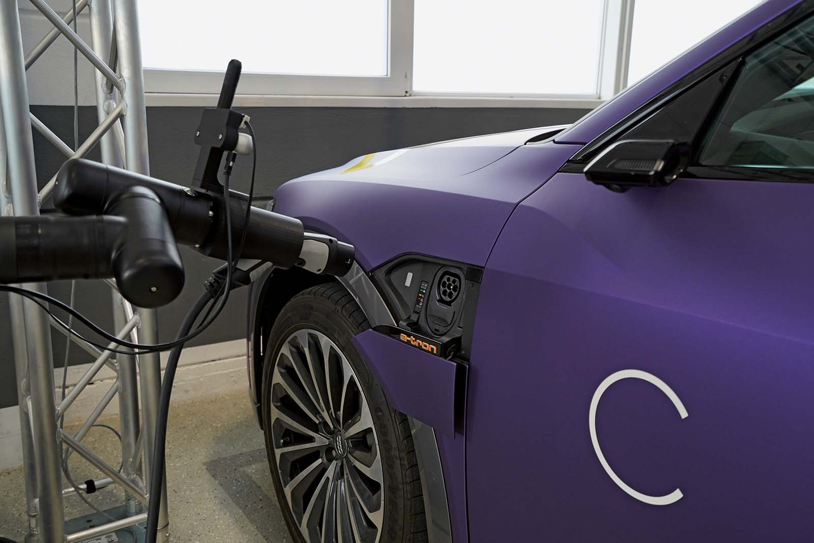 self charging robot ev