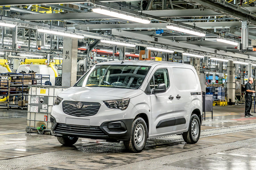 stellantis ellesmere port vauxhall combo e production 0