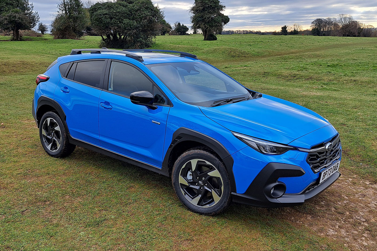 subaru krosstrek front three quarter