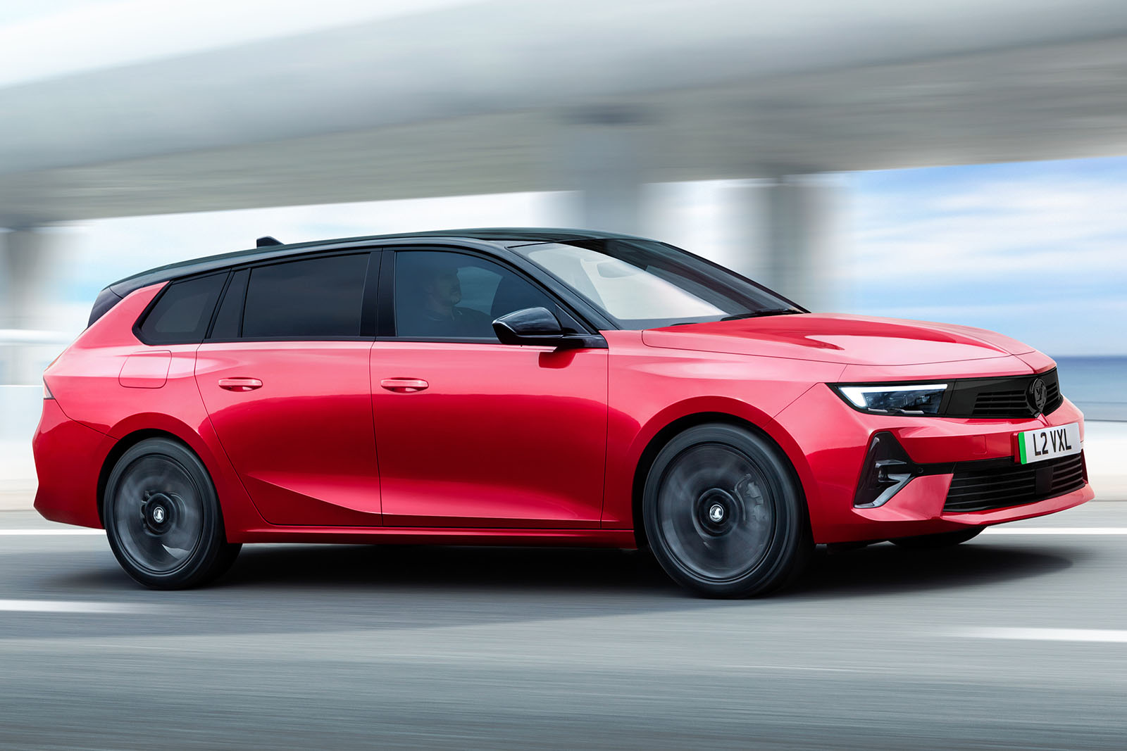 vauxhall astra sports tourer ev side