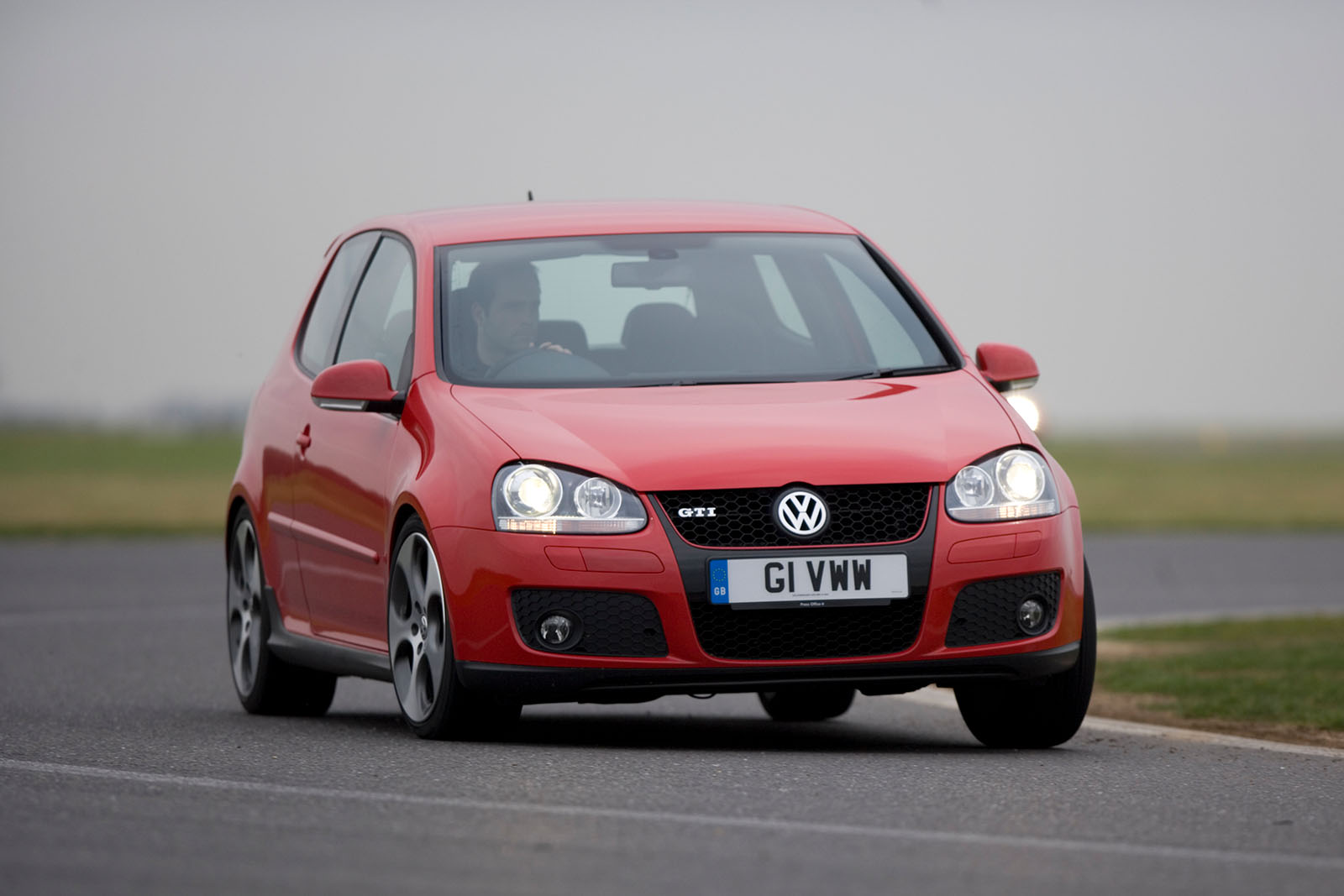volkswagen golf gti front three quarter 1