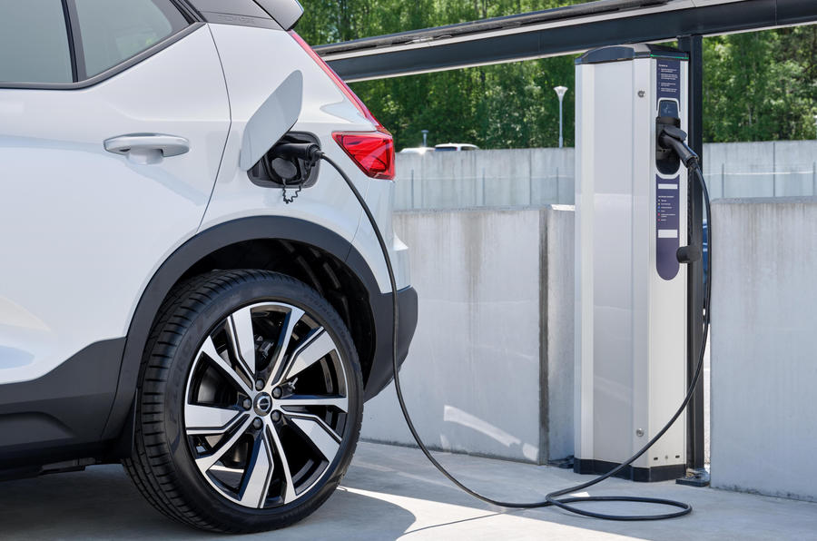 volvo car charging 0 0