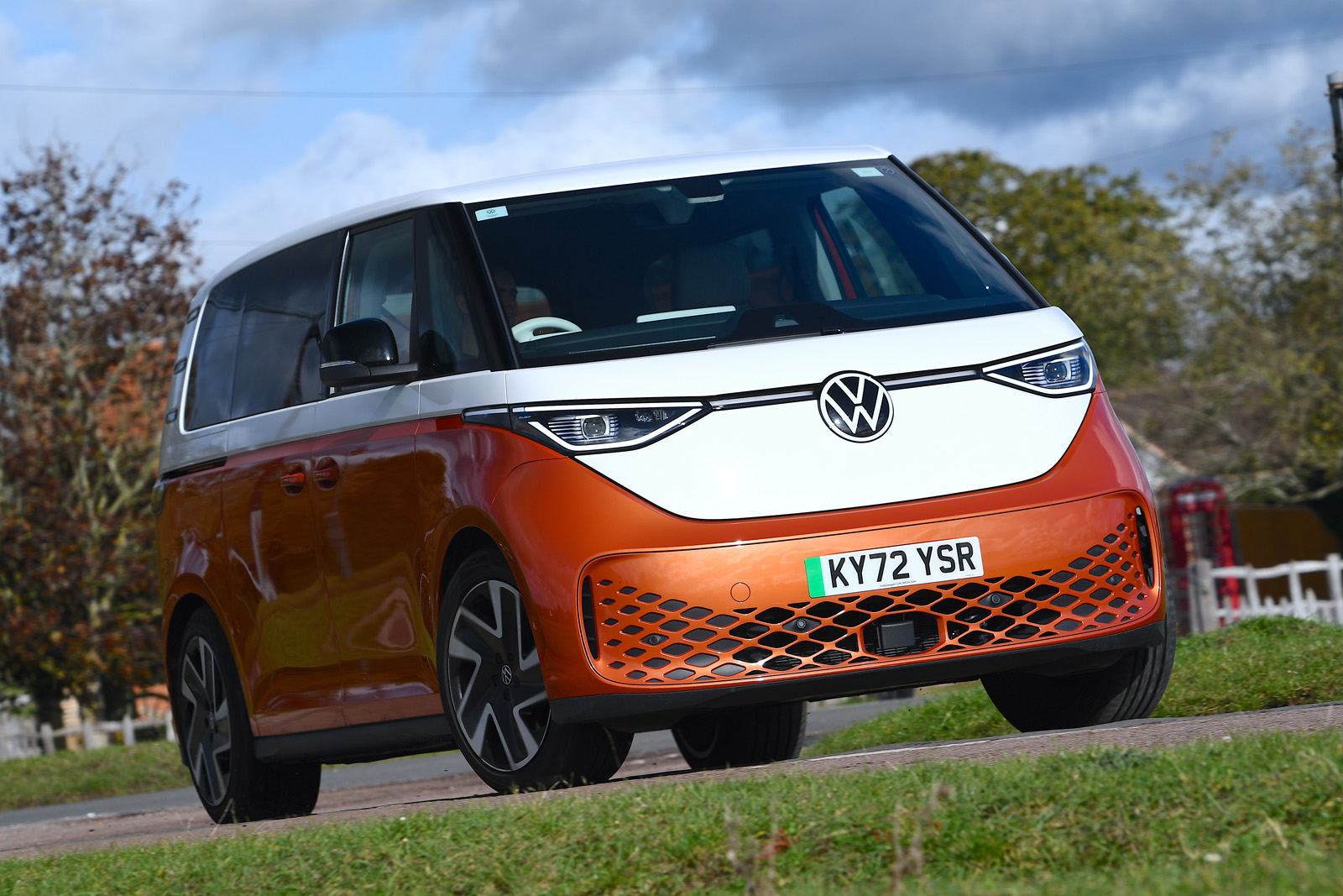 vw id buzz front lead