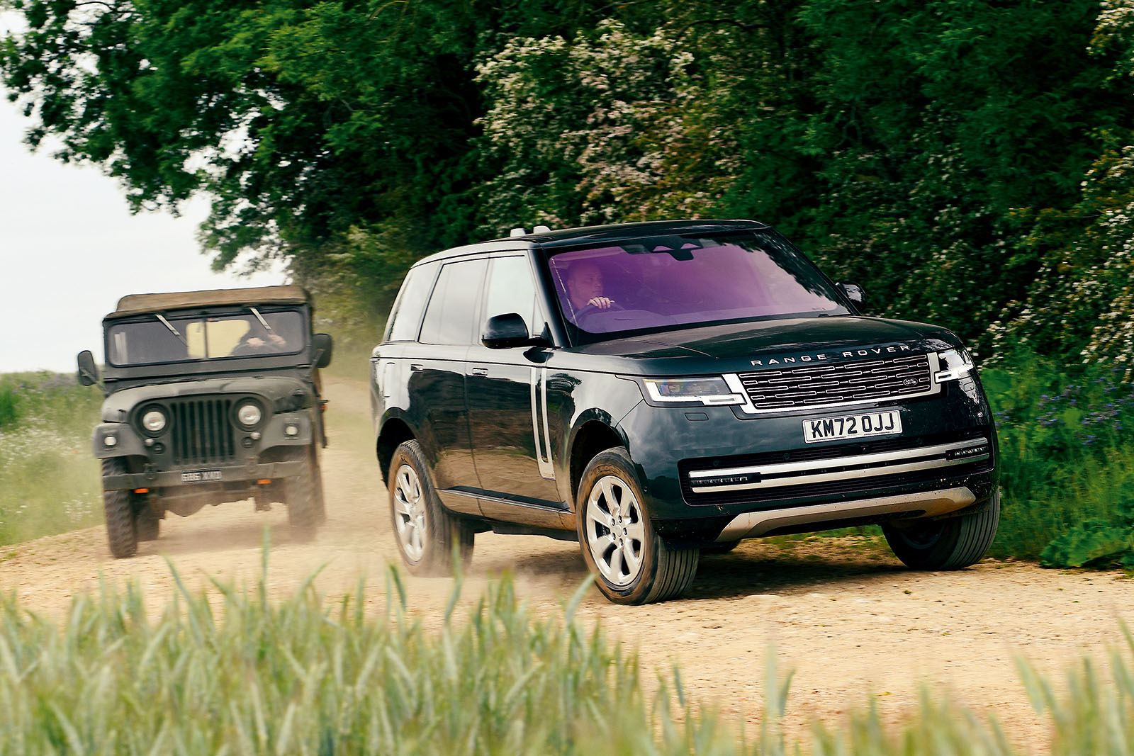 willys jeep vs range rover lead
